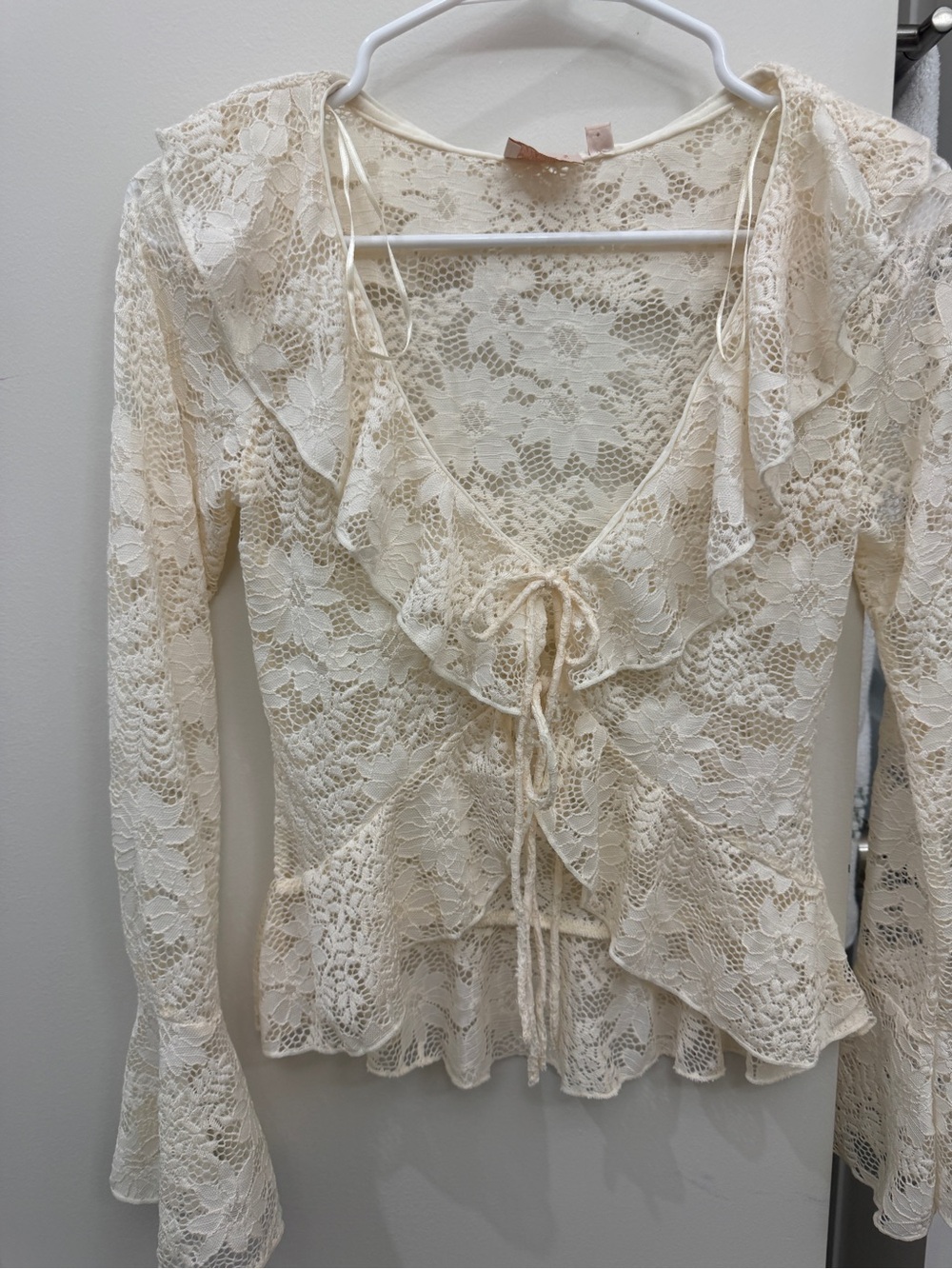 Good Luck Gem Cream Lace Ruffle Tie-Front Blouse